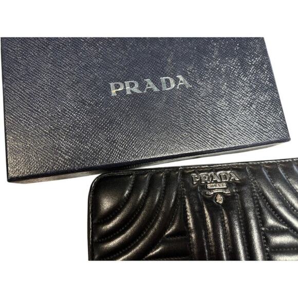 Prada Leather wallet - Picture 4 of 12